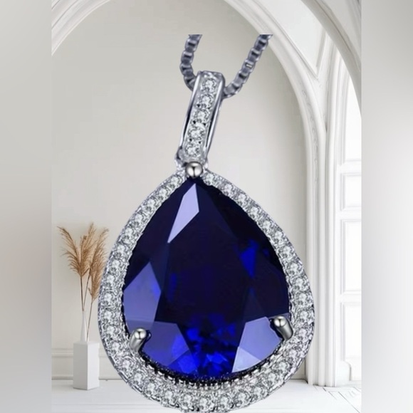 Elegant Blue Sapphire Pendant Necklace 925 Sterling Silver - Picture 2 of 6